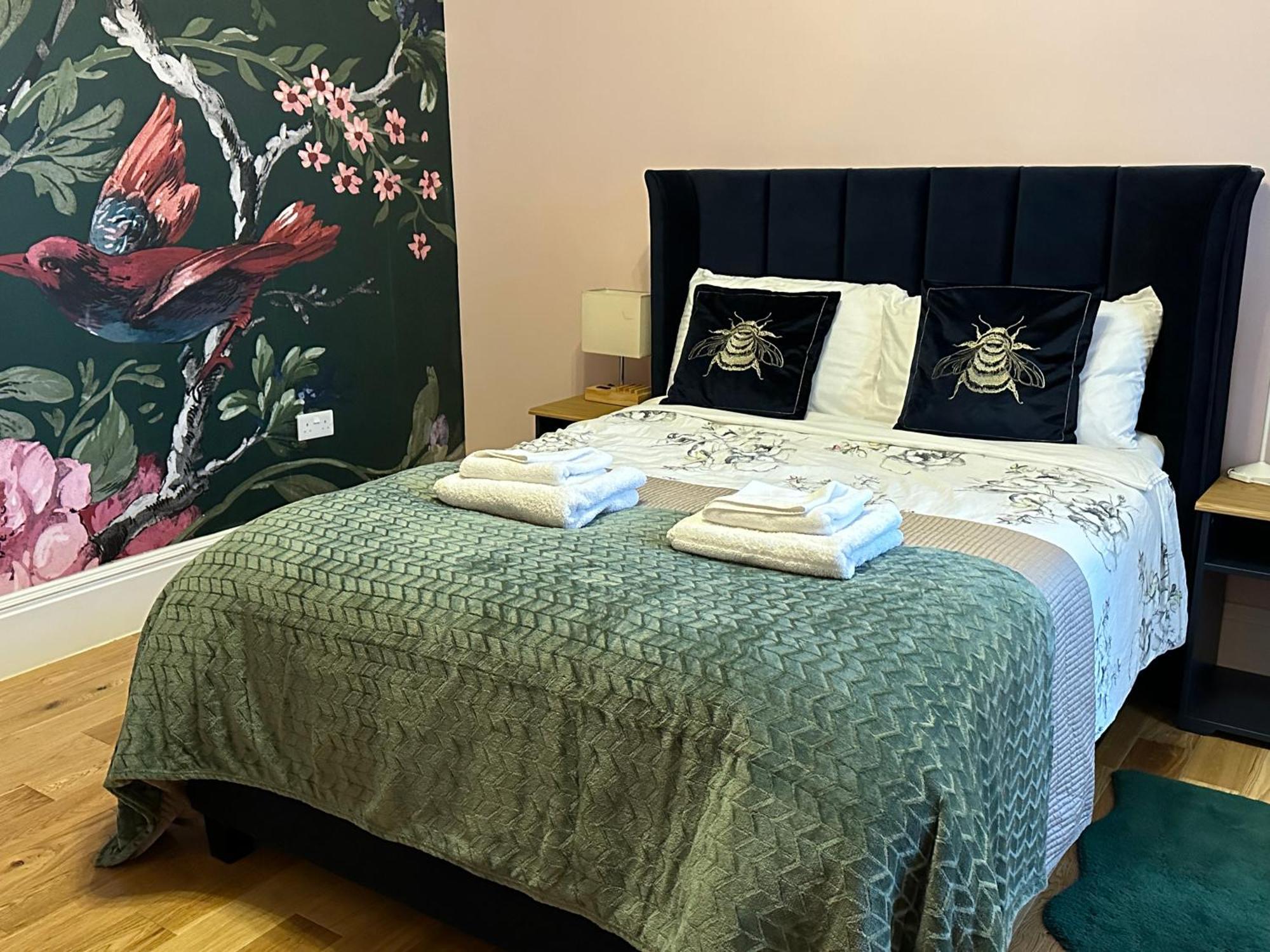 Hotel Rosie Cosy House Cricklewood Londra Esterno foto
