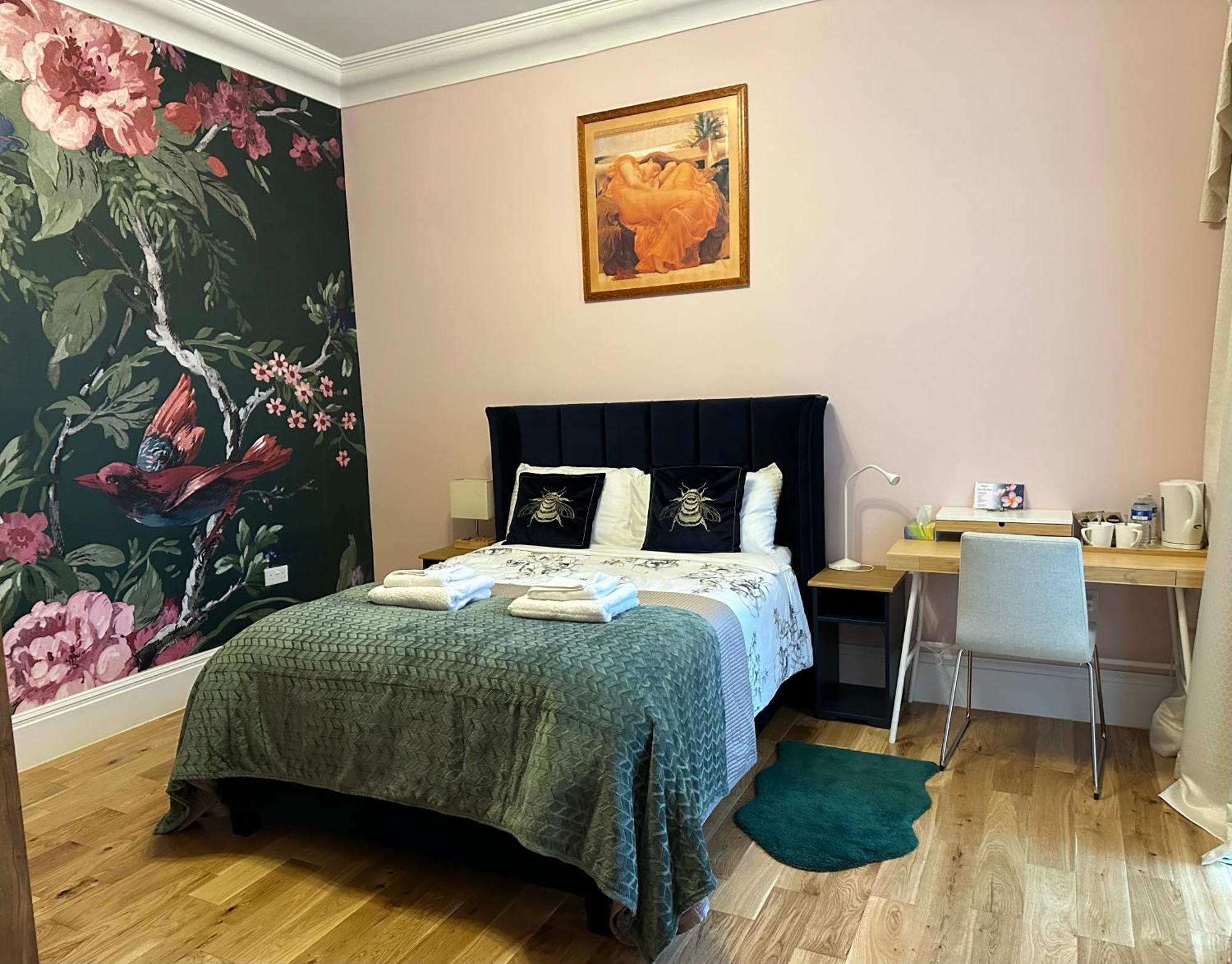Hotel Rosie Cosy House Cricklewood Londra Esterno foto