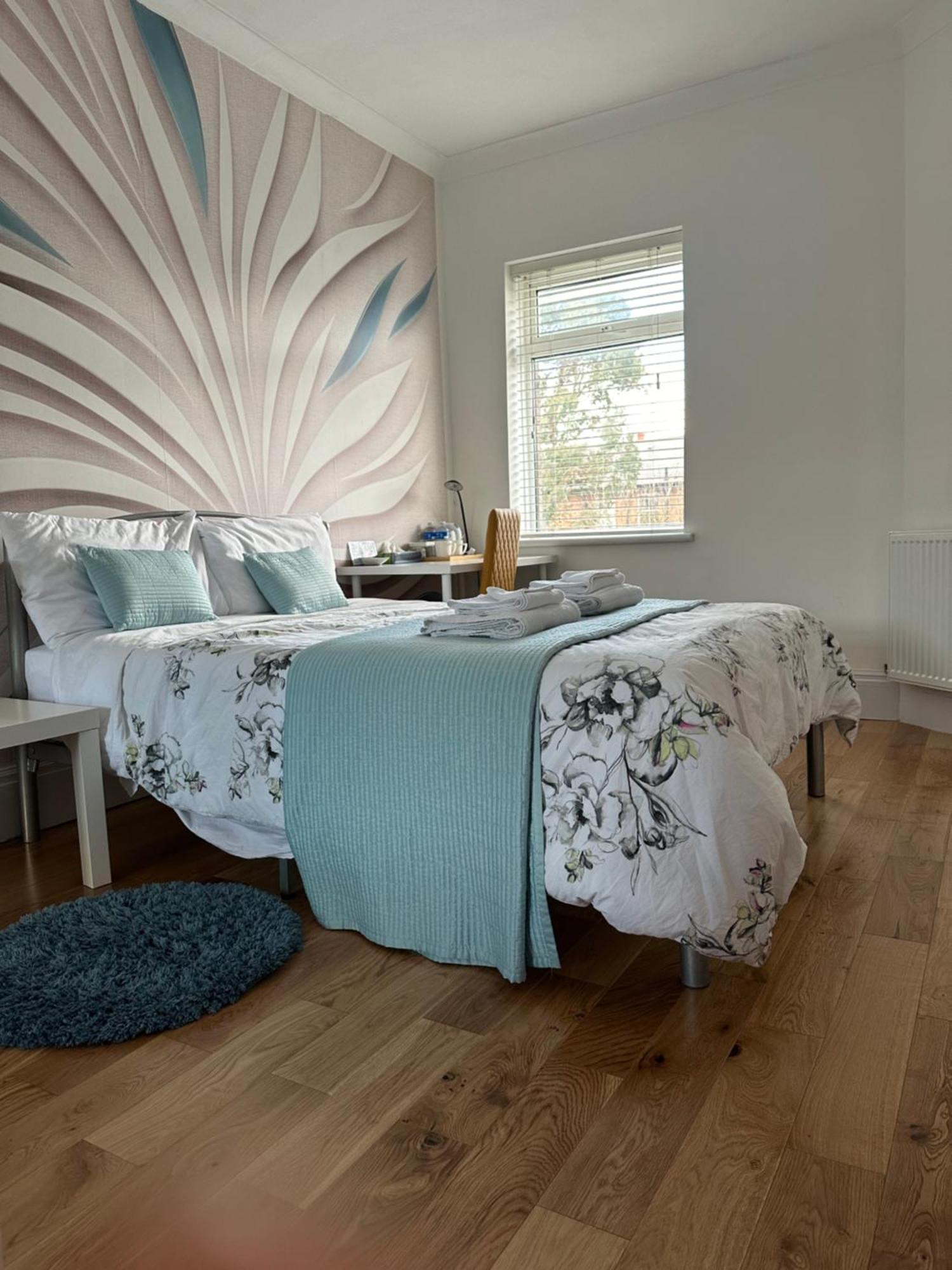 Hotel Rosie Cosy House Cricklewood Londra Esterno foto